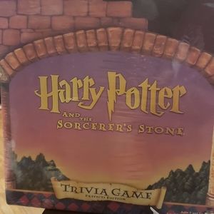 Harry Potter and the sorerer's stone trivia game perferts Edition Mattel